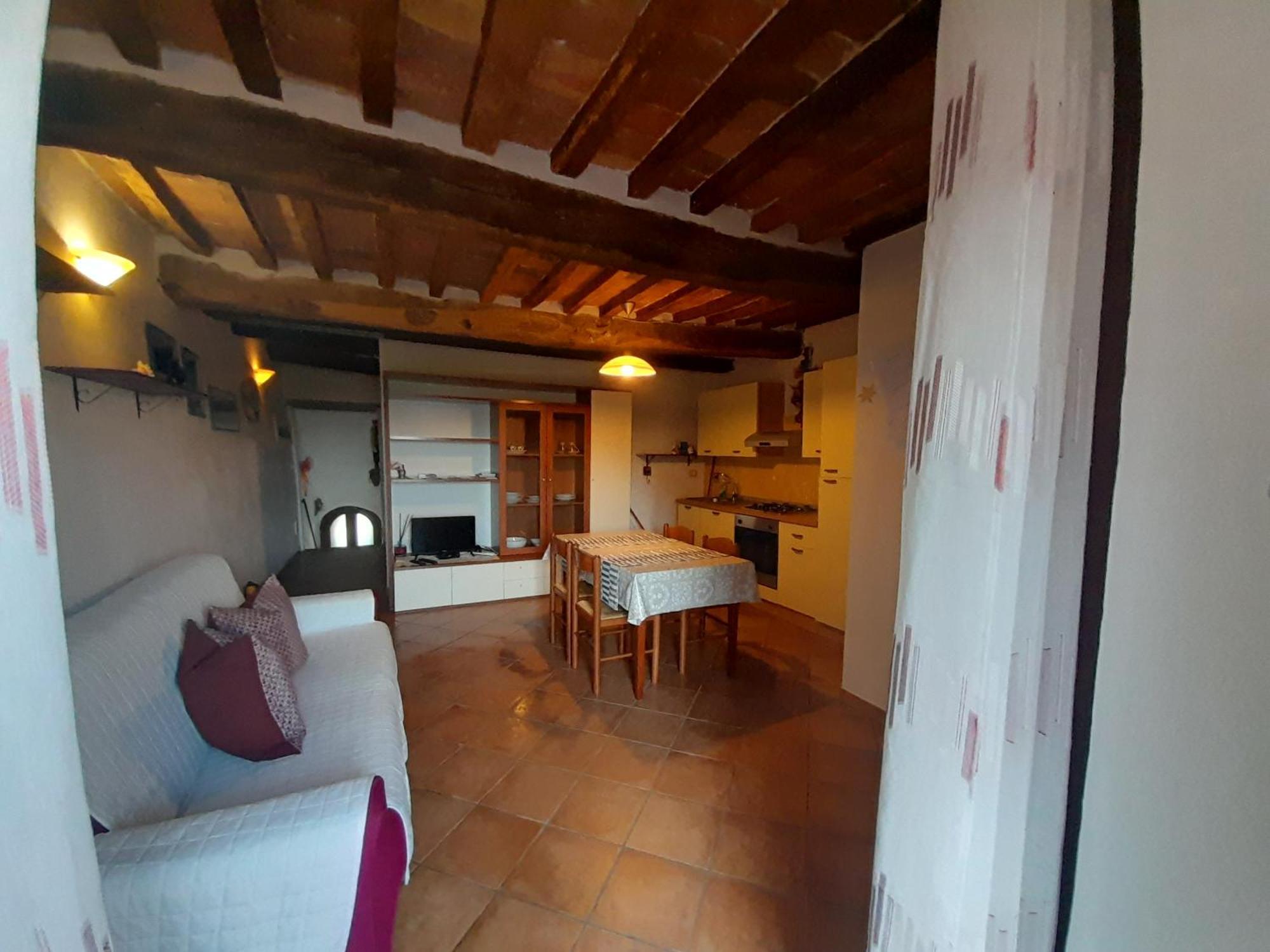 Agora Apartment Montecatini Val di Cecina Bagian luar foto